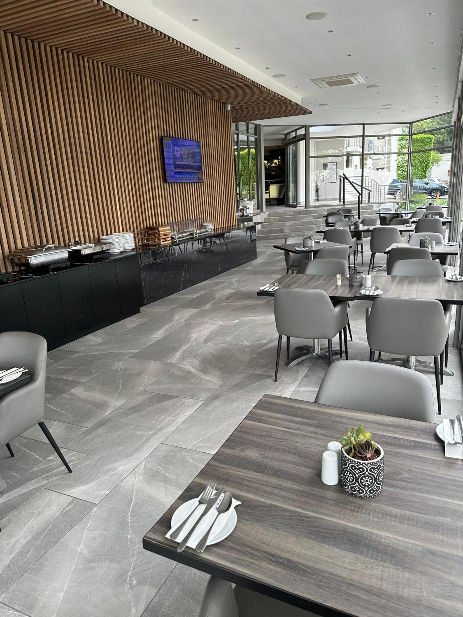 The Capital On Bath Hotel Johannesburg Ngoại thất bức ảnh