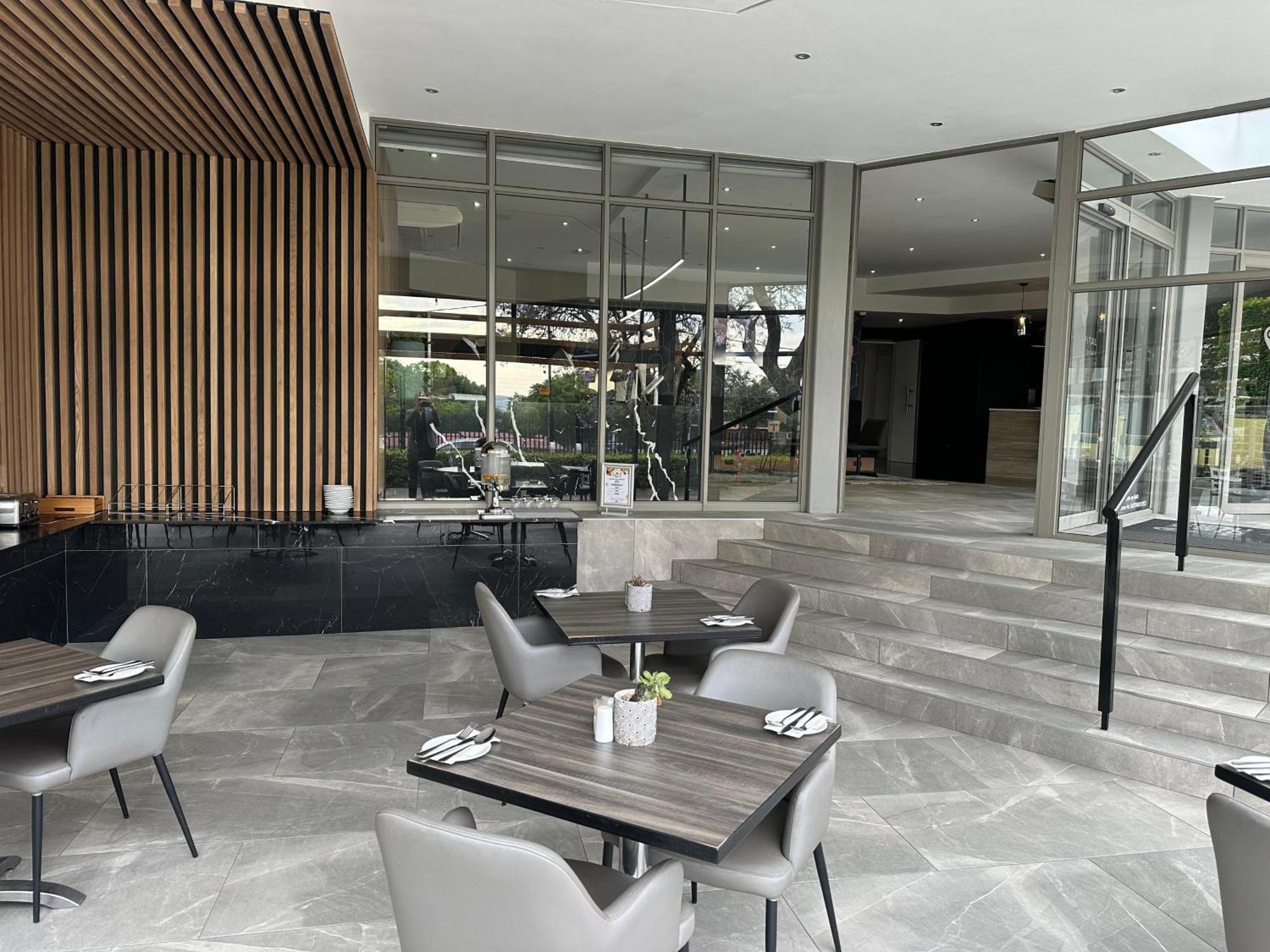 The Capital On Bath Hotel Johannesburg Ngoại thất bức ảnh