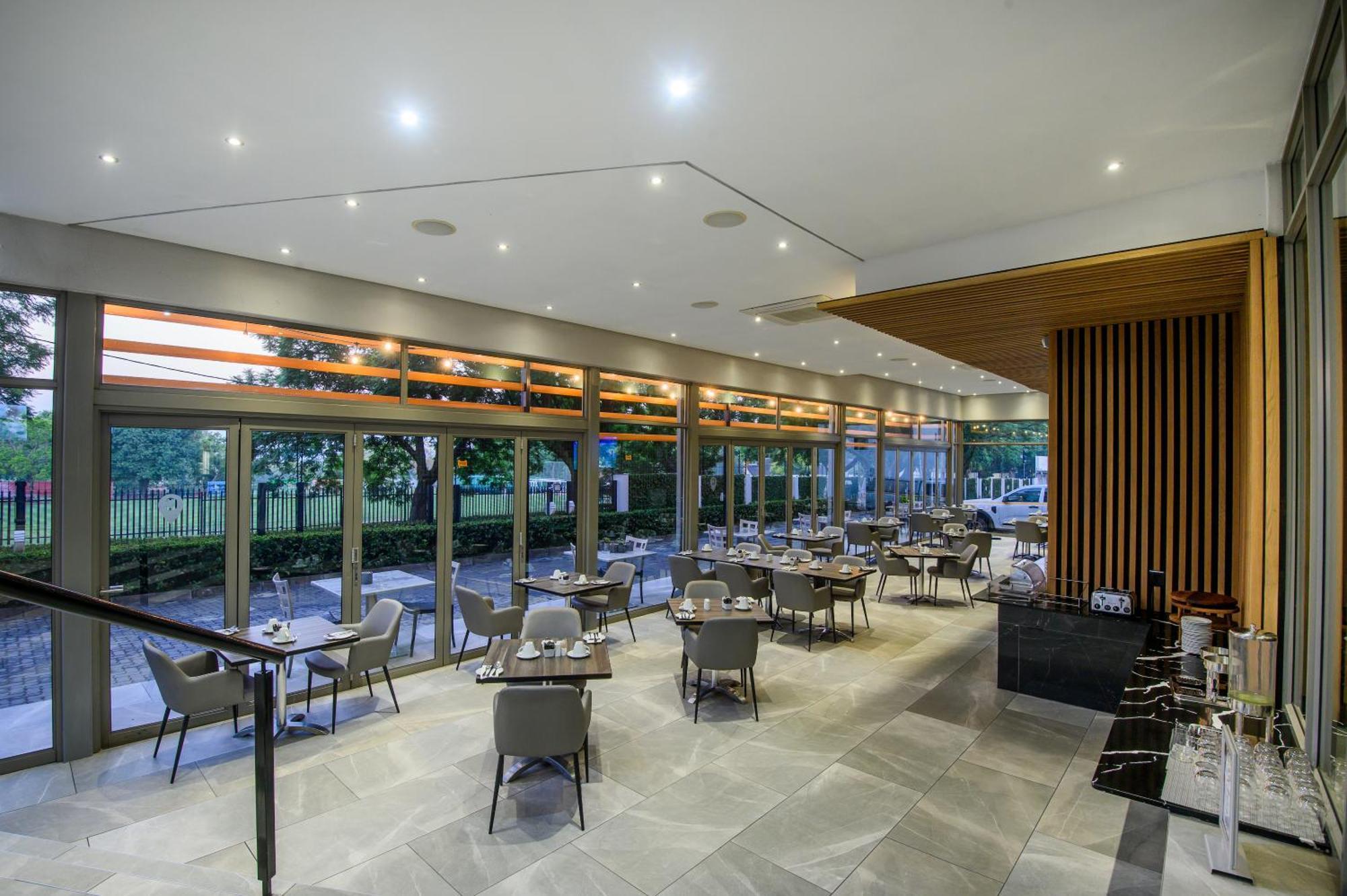 The Capital On Bath Hotel Johannesburg Ngoại thất bức ảnh
